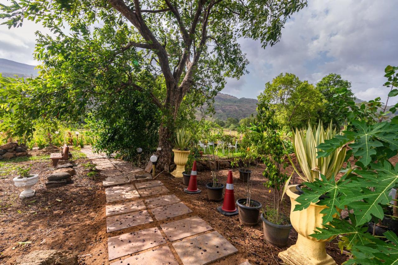 Saffronstays Vyom Farms Карджат Екстериор снимка